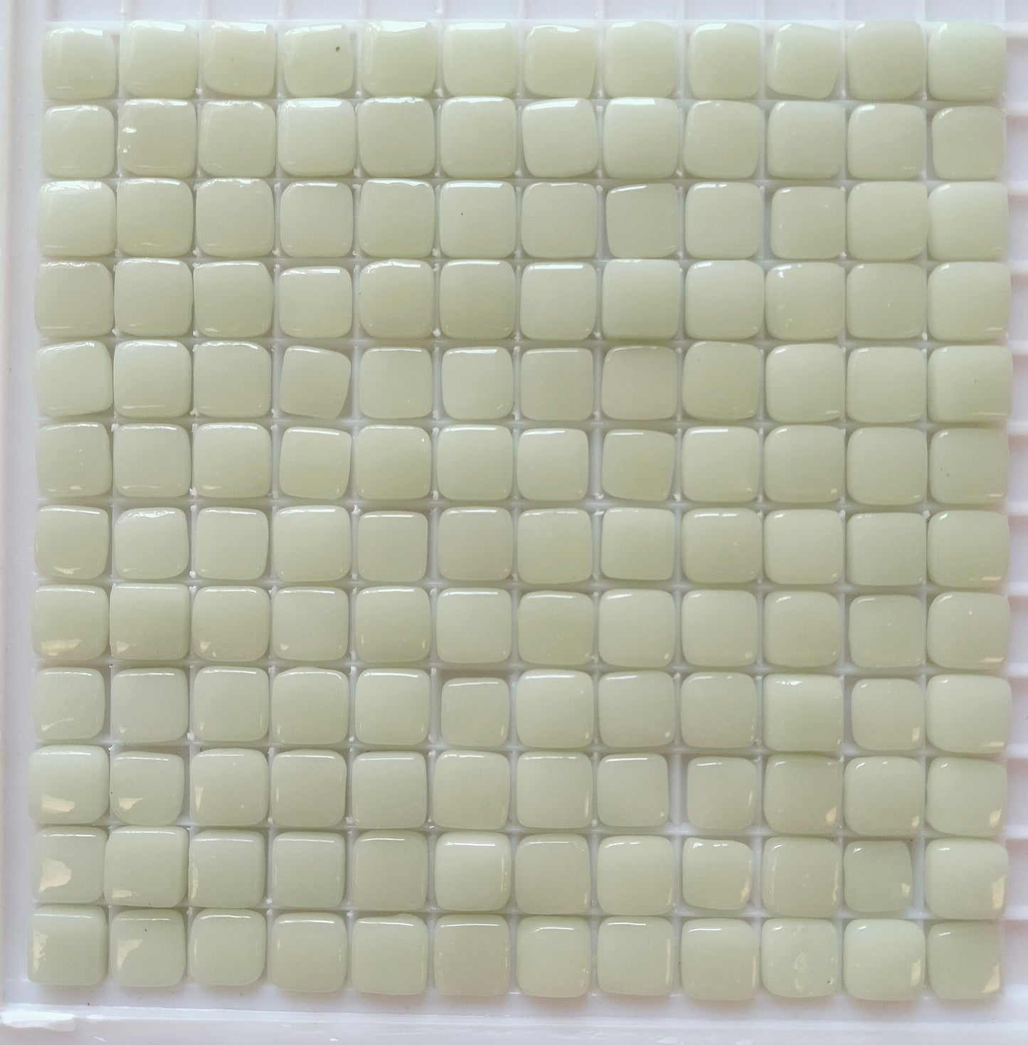 01g 8mm pastel green gloss - Kismet Mosaic - home and commercial decor