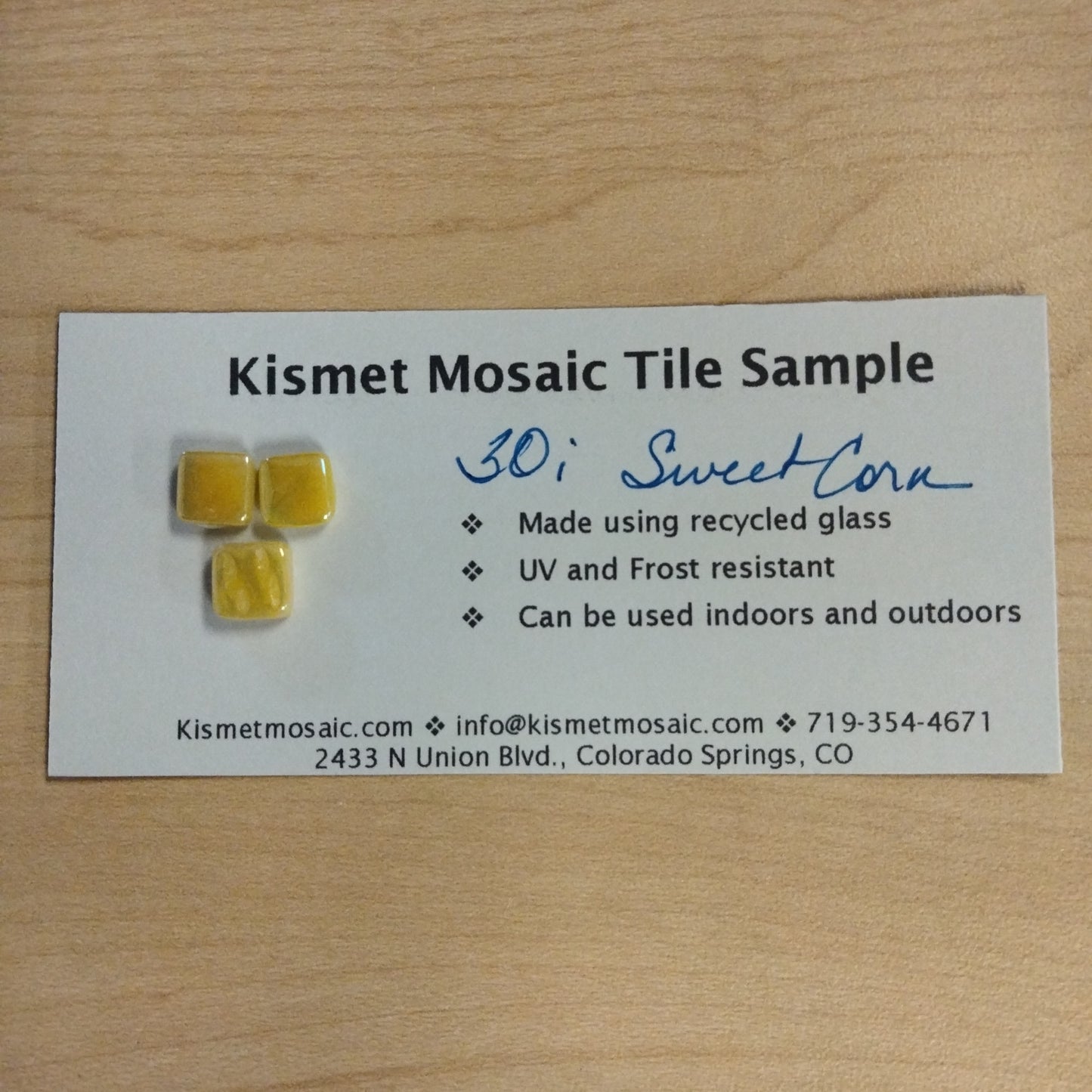 color sample for 30-i sweet corn 8mm iridized mosaic tile