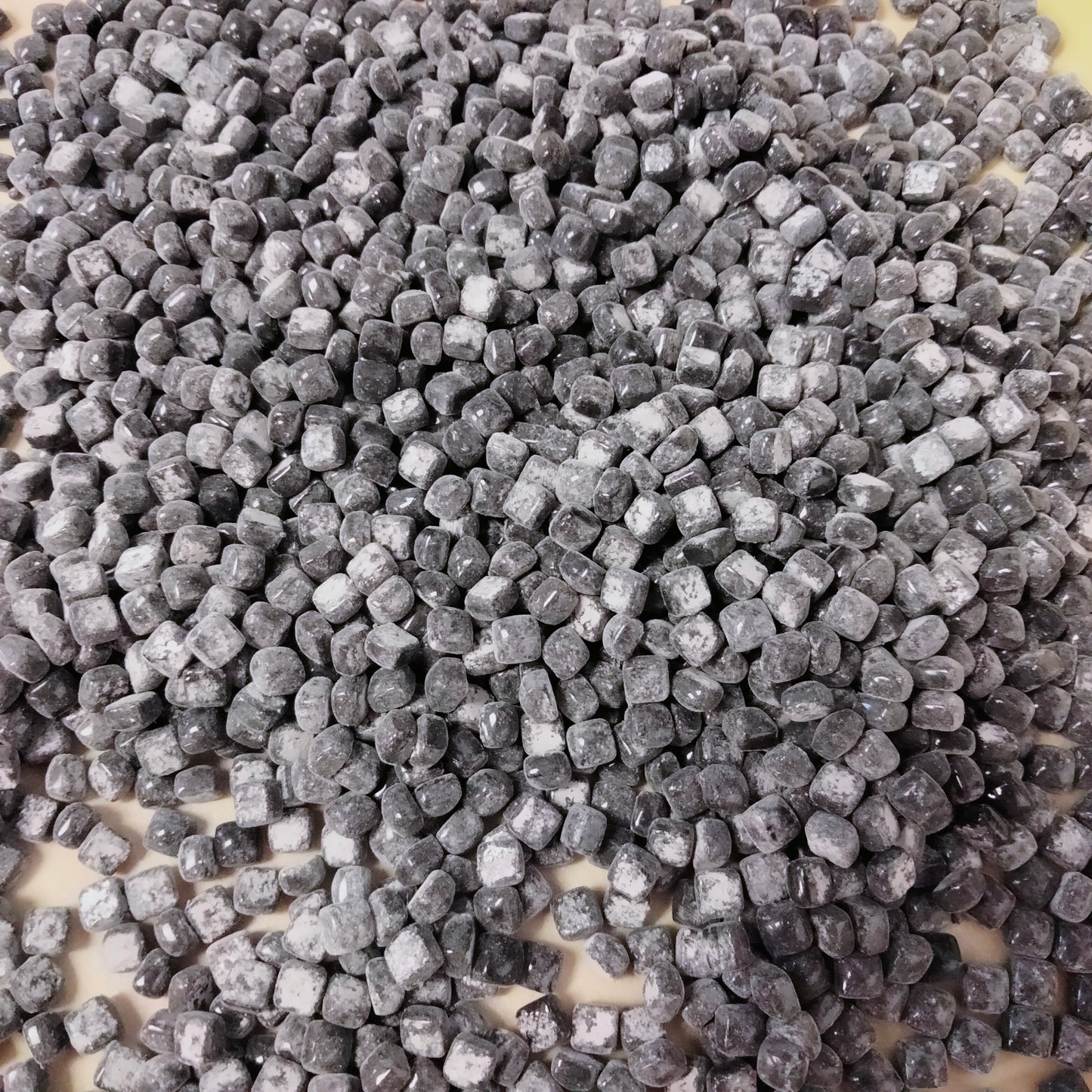 MM49g MicroMosaicTiles - Black Gloss