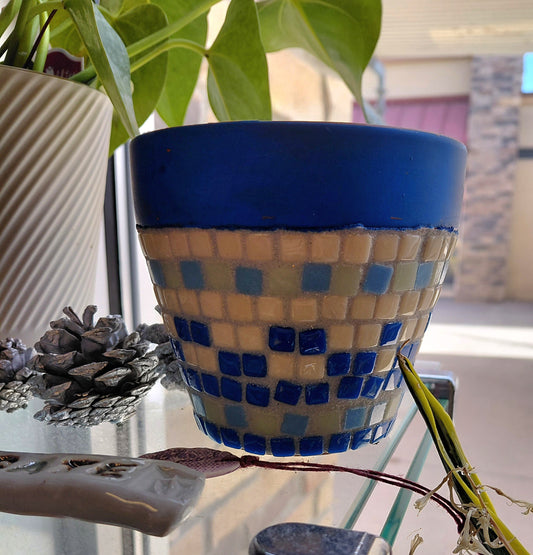 Mosaic on a Shoestring: Choosing Bases for Outdoor Mosaics