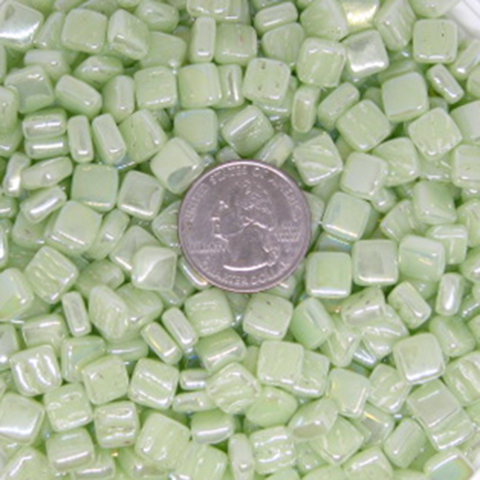 8mm 01i pastel green iridized