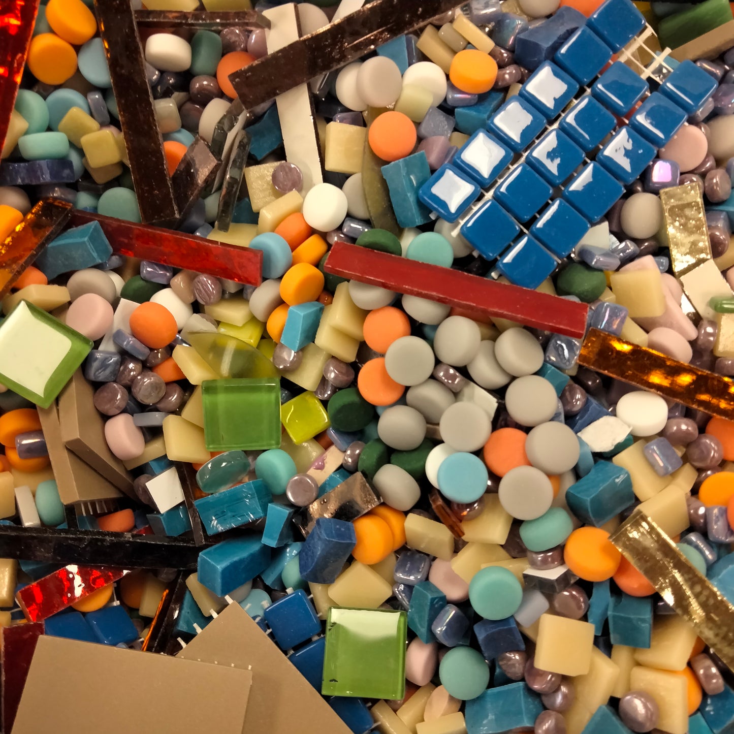 Odds, Ends, and Pre-Cut Grab Bag helps you to build your mosaic supply stash