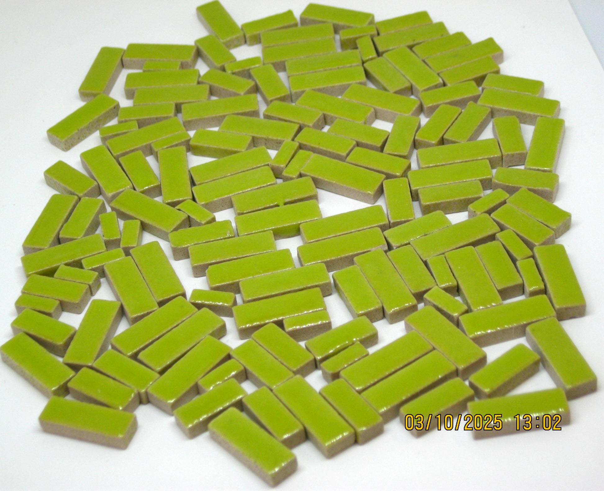 Apple Green Ceramic Rectangle tile 4 oz