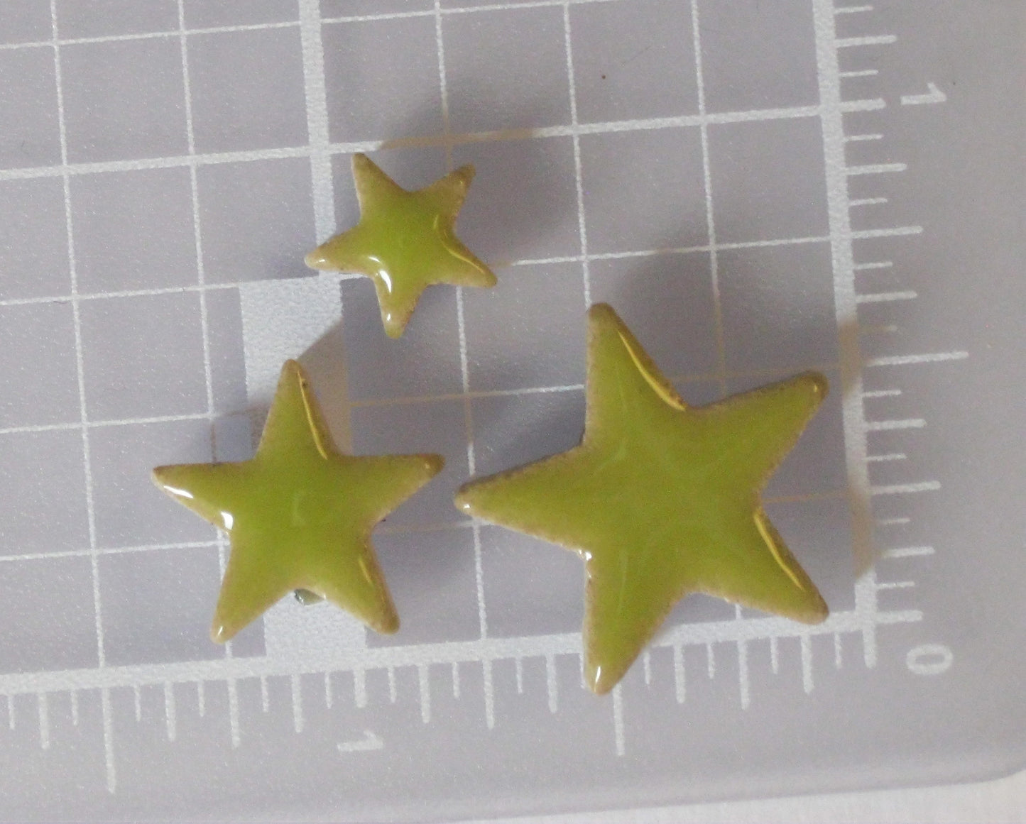 cha-Ceramic Charms-Lime Green Stars