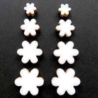 cha-Ceramic Charms-White Flowers